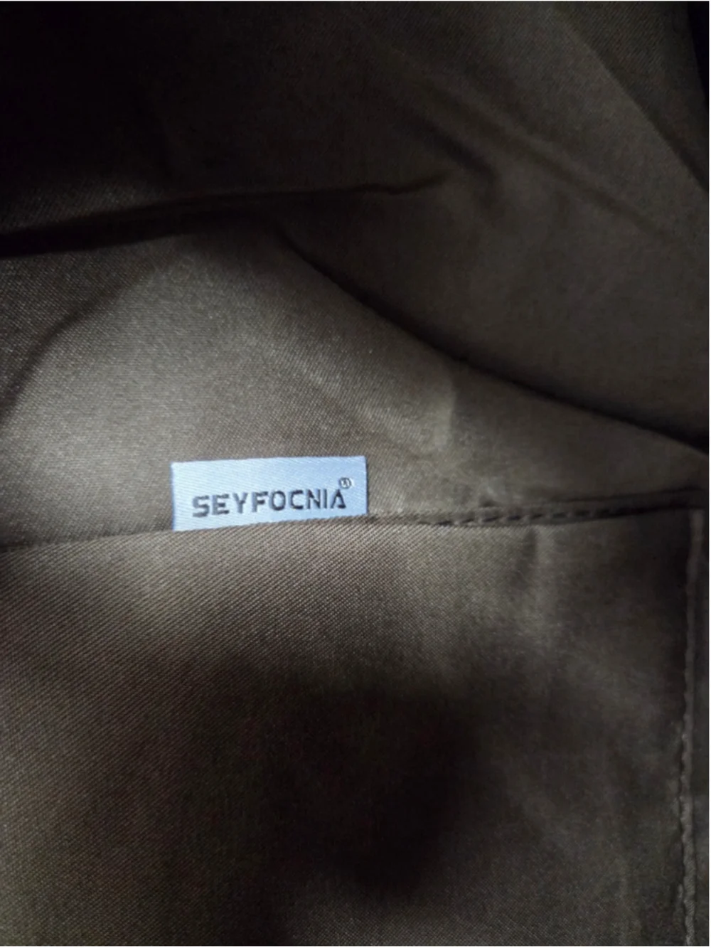 Seyfocnia sleek tan